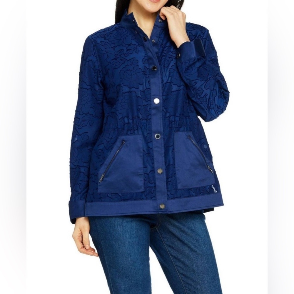 NWOT Isaac Mizrahi Live! Textured Snap Close Jacket Women Medium Drawstring Blue